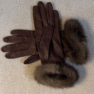 Elegant Brown Leather Gloves with mink trim